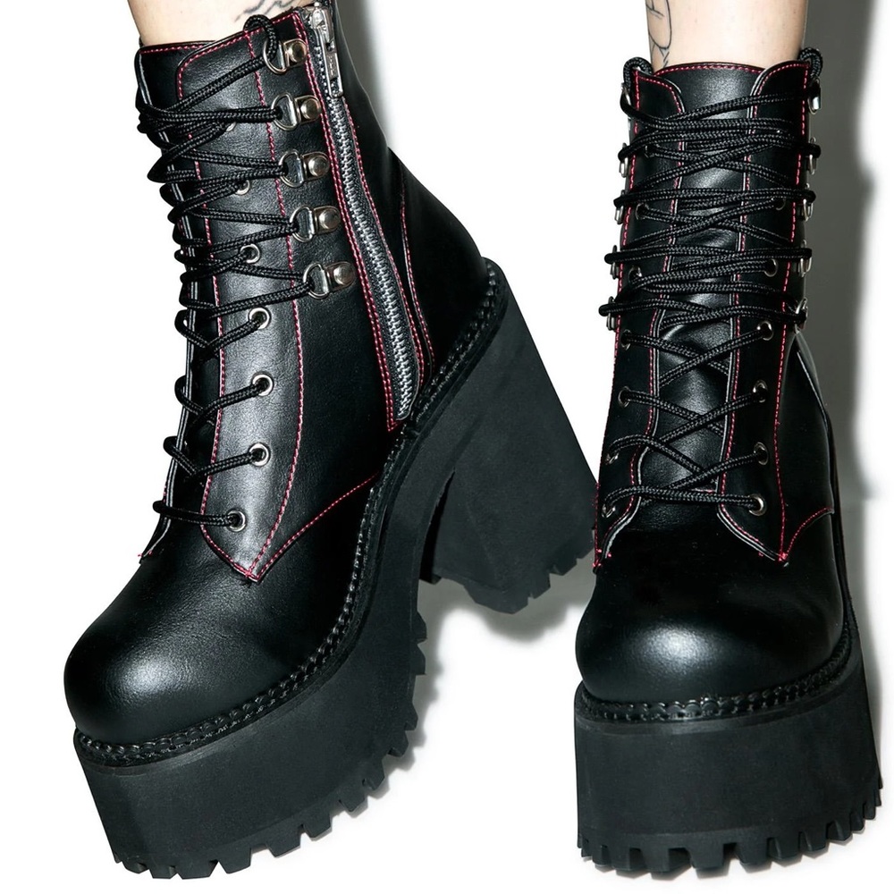 Demonia Deathstalker Boots